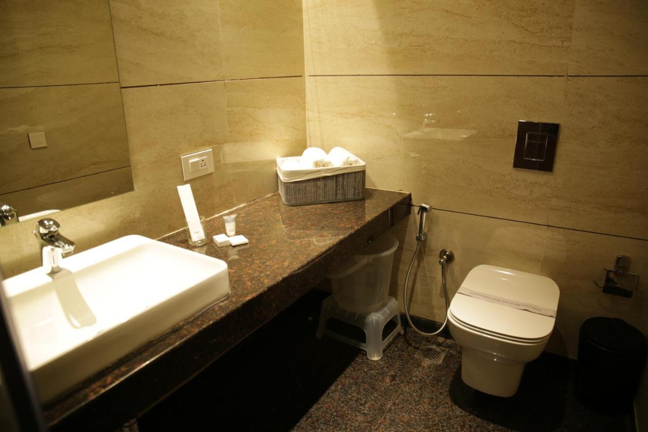 Robusta Inn Chikmagalūr Zewnętrze zdjęcie